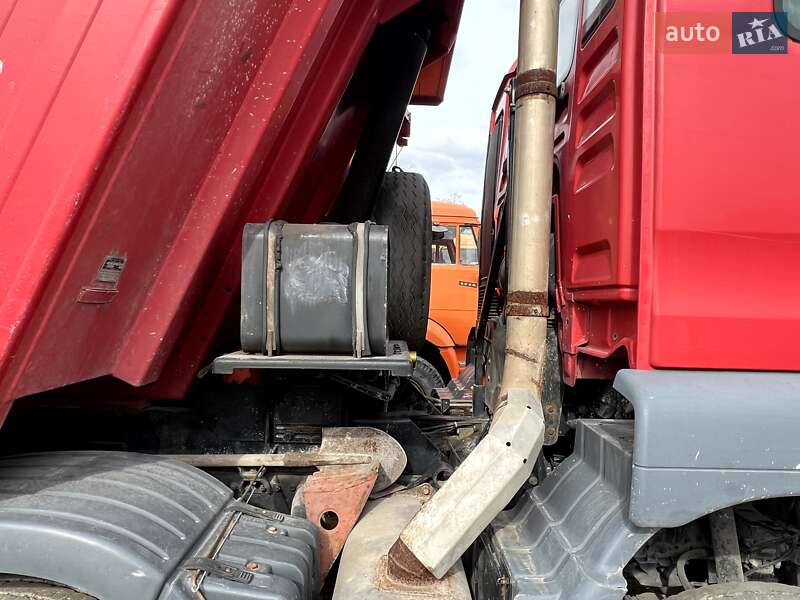 Самоскид MAN TGA 2005 в Дніпрі