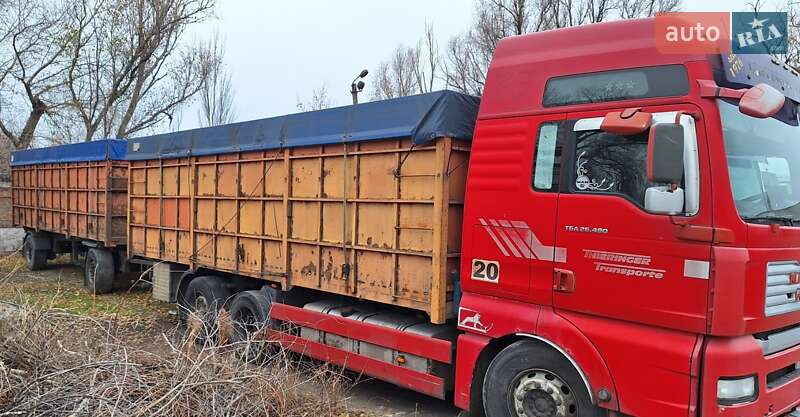 Контейнеровоз MAN TGA 2005 в 