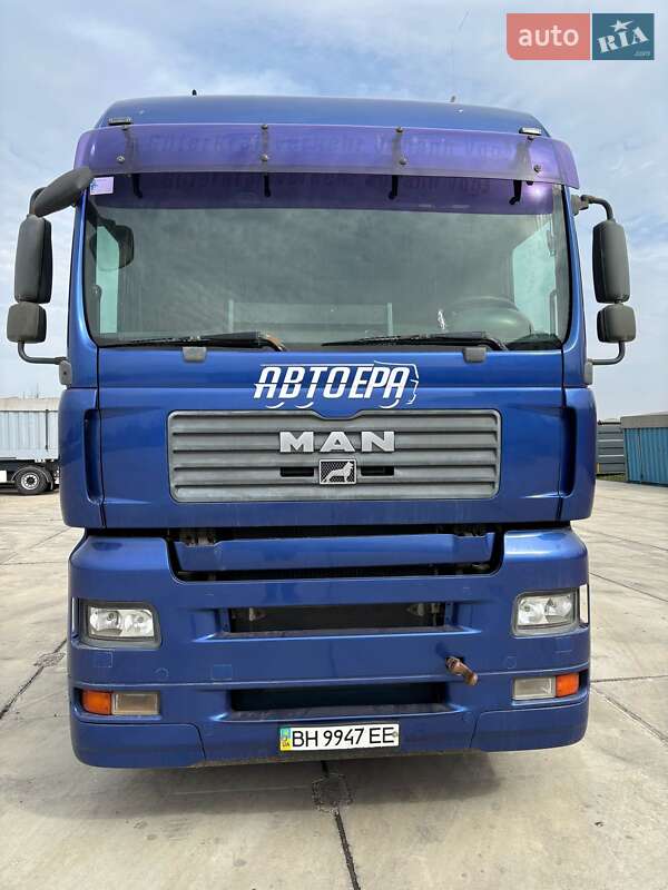 Контейнеровоз MAN TGA 2006 в Одессе