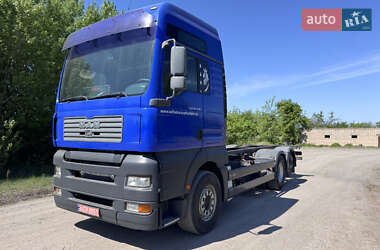 Контейнеровоз MAN TGA 2005 в 