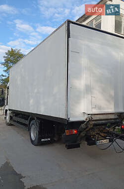 Грузовой фургон MAN TGA 2001 в 