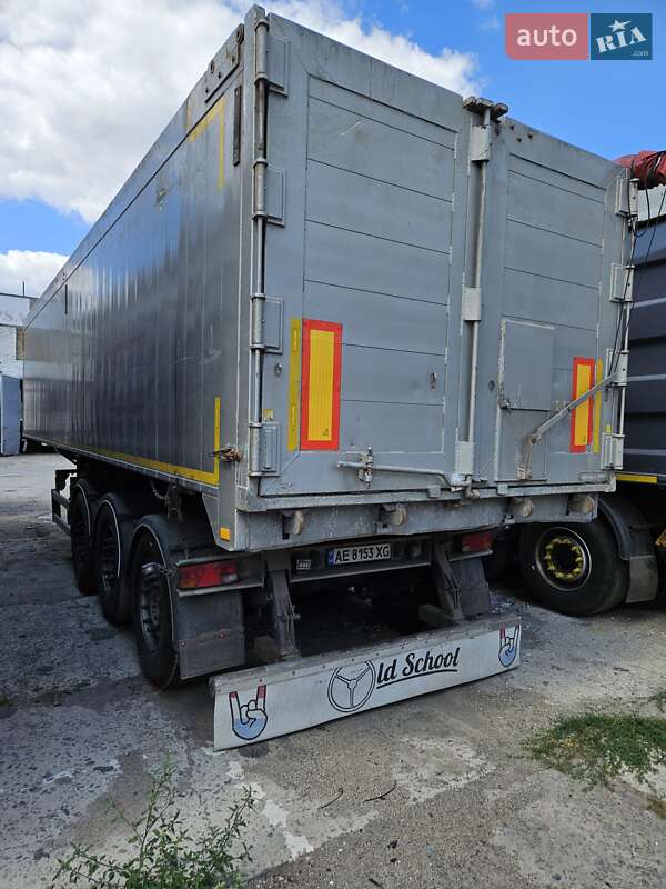 Зерновоз MAN TGA 2001 в Дніпрі
