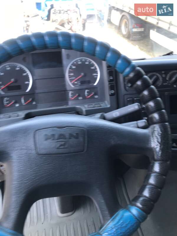 Тягач MAN TGA 2005 в Иршаве