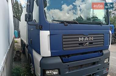 Сміттєвоз MAN TGA 2007 в Києві