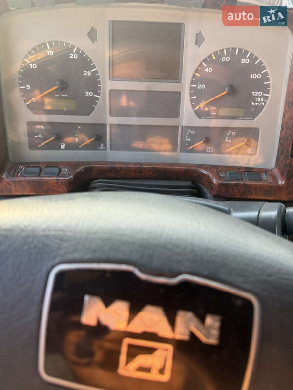 Тягач MAN TGA 2005 в Саврани