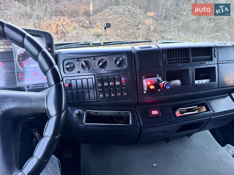 Кран-маніпулятор MAN TGA 2004 в Бурштині