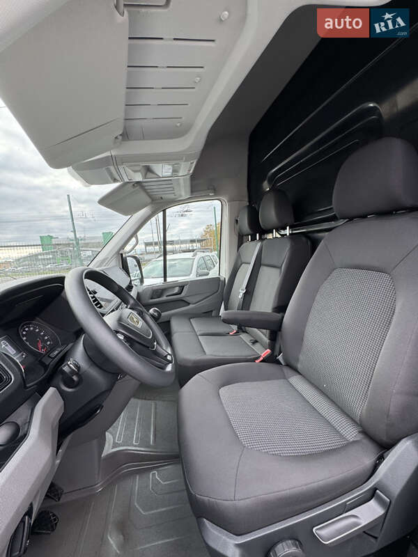 Вантажний фургон MAN TGE 2021 в Києві