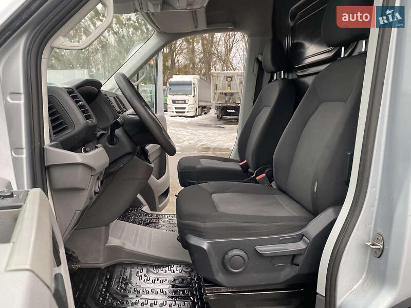 Вантажний фургон MAN TGE 2020 в Ірпені