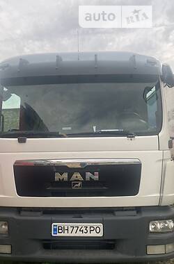 Вантажний фургон MAN TGL 2012 в Умані