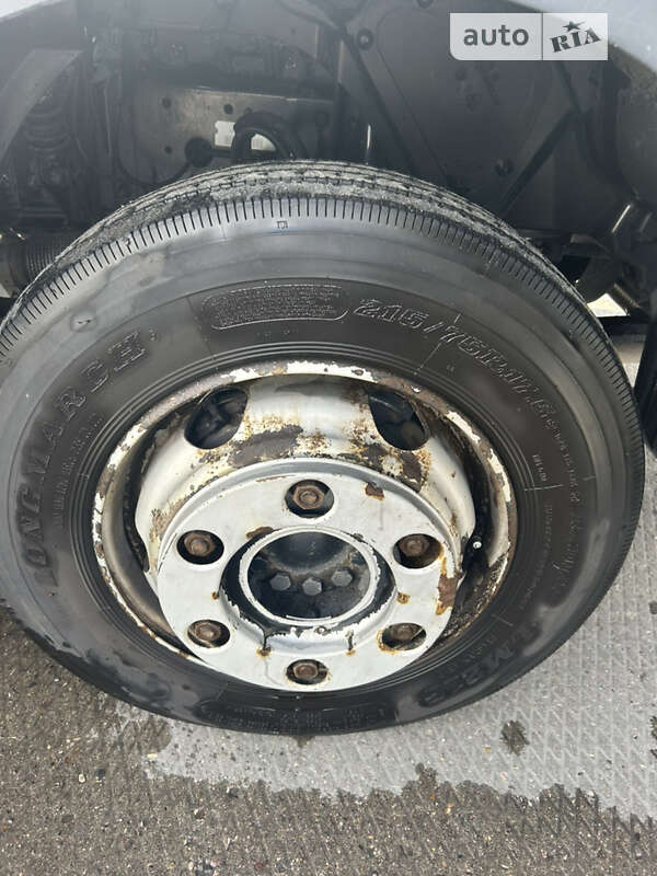 Вантажний фургон MAN TGL 2015 в Львові