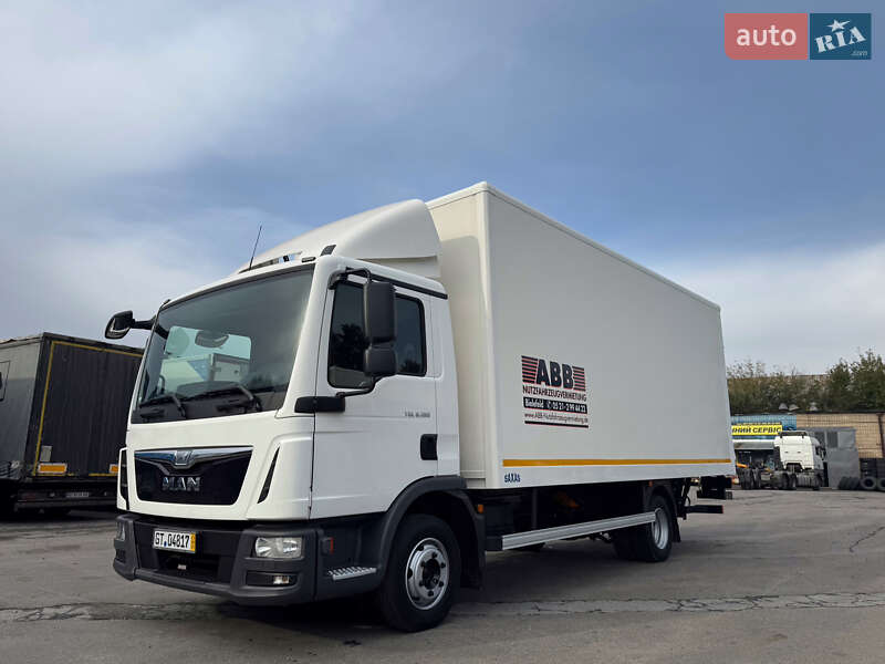 Грузовой фургон MAN TGL 2016 в Ровно