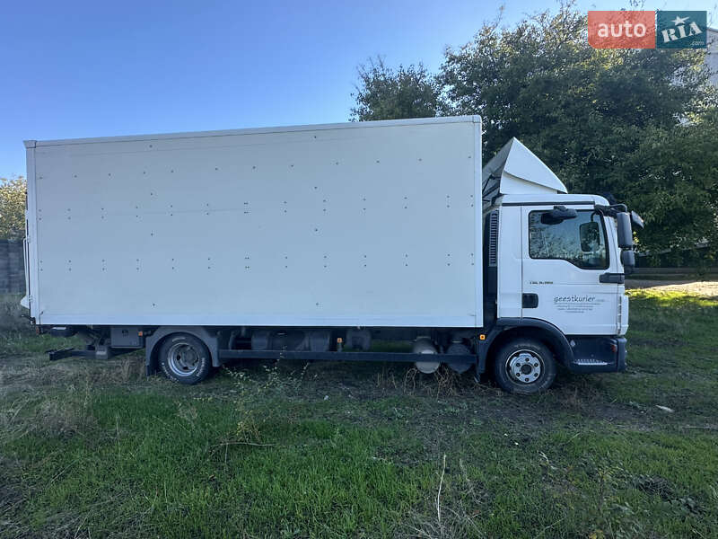 Грузовой фургон MAN TGL 2011 в Вознесенске