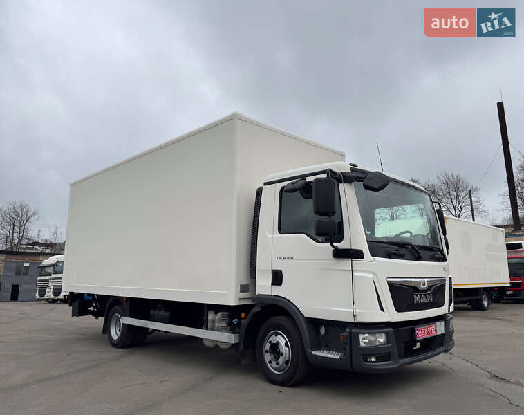 Грузовой фургон MAN TGL 2016 в Ровно