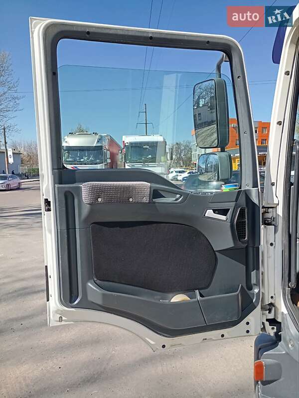 Грузовой фургон MAN TGL 2010 в Львове