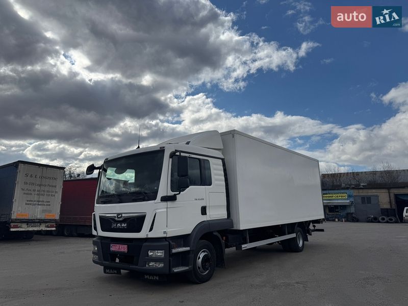 Грузовой фургон MAN TGL 2020 в Ровно