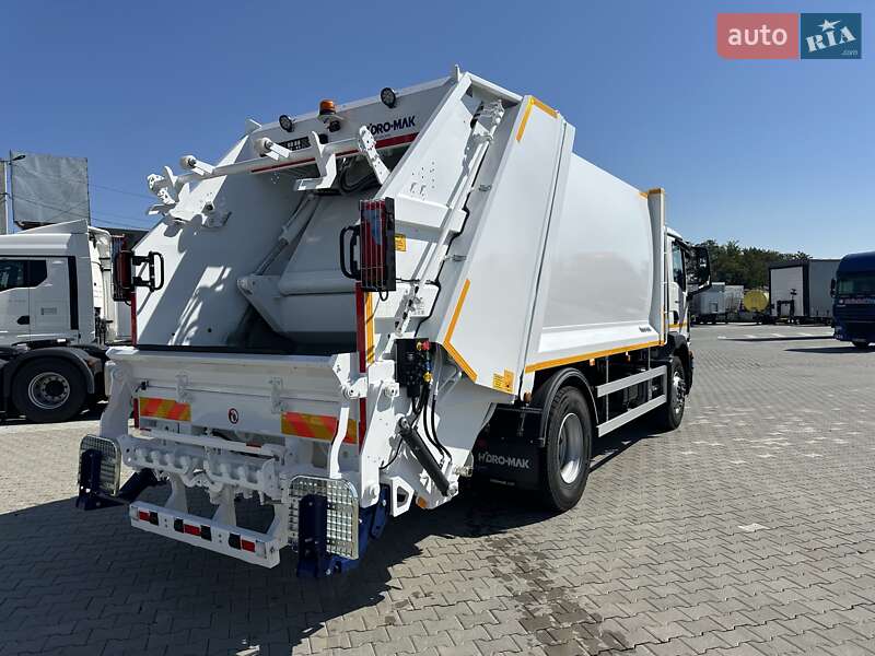 Мусоровоз MAN TGM 2025 в Черновцах