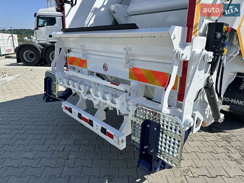 Мусоровоз MAN TGM 2025 в Черновцах