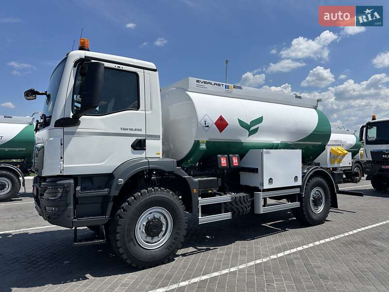 Бензовоз MAN TGM 2025 в Черновцах