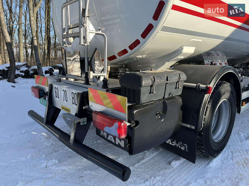 Бензовоз MAN TGM 2012 в Тернополе