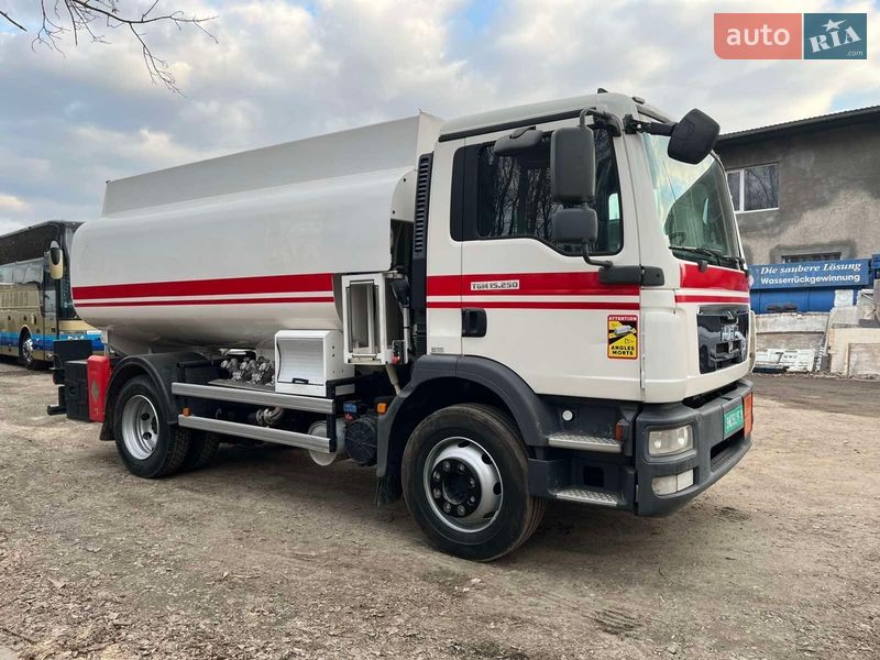 Бензовоз MAN TGM 2012 в Тернополе