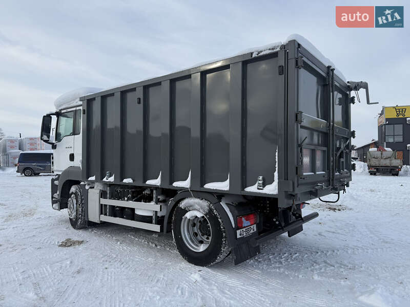 Самосвал MAN TGS 2012 в Тернополе