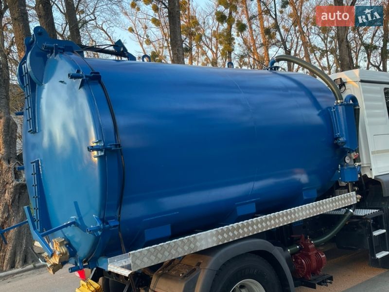 Машина  асенізатор (вакуумна) MAN TGS 2012 в Чернівцях