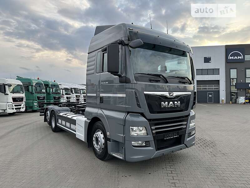 Контейнеровоз MAN TGX 2018 в Чернівцях