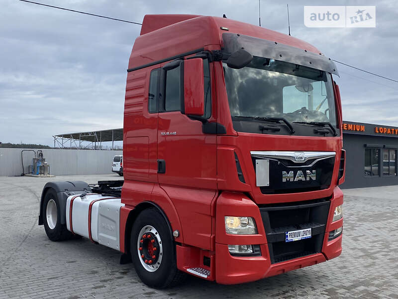 Тягач MAN TGX 2015 в 