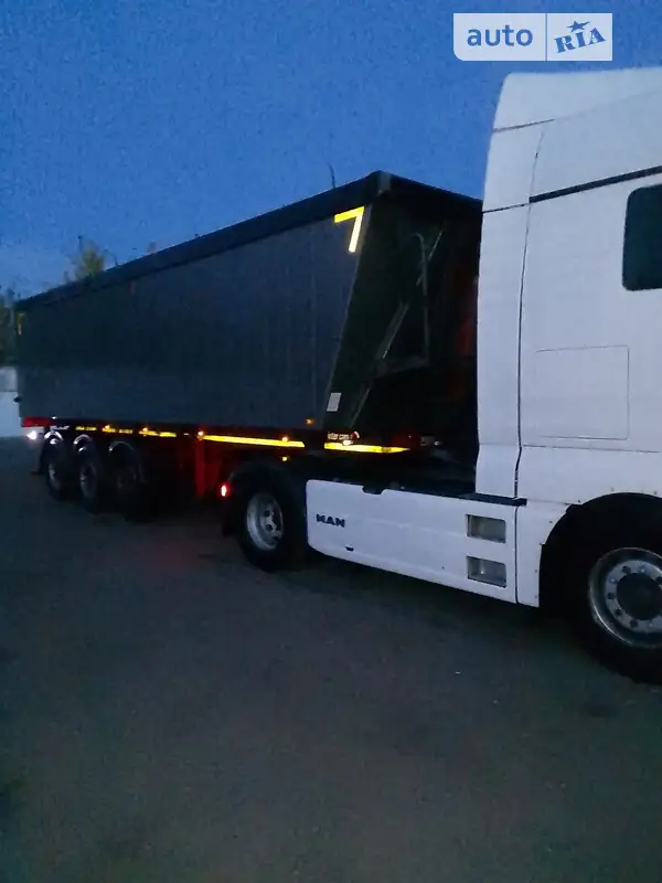 Самосвал MAN TGX 2011 в 