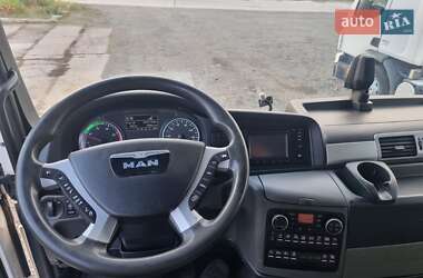 Тягач MAN TGX 2015 в 