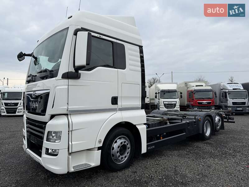 Контейнеровоз MAN TGX 2020 в Луцьку