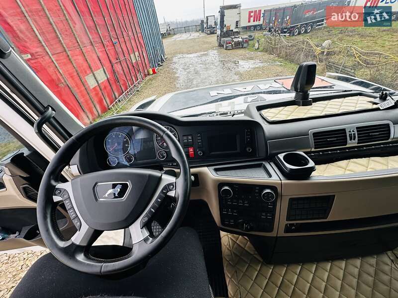 Контейнеровоз MAN TGX 2020 в Тернополе