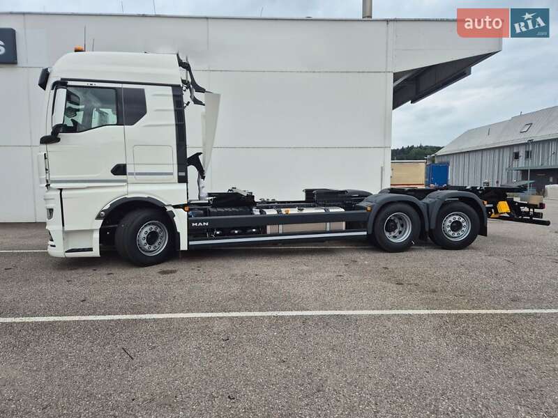 Контейнеровоз MAN TGX 2025 в Чернівцях