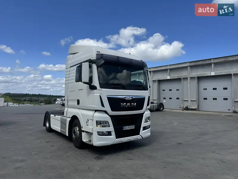 Тягач MAN TGX 2015 в 