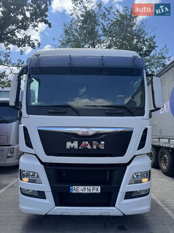 Тягач MAN TGX 2015 в 