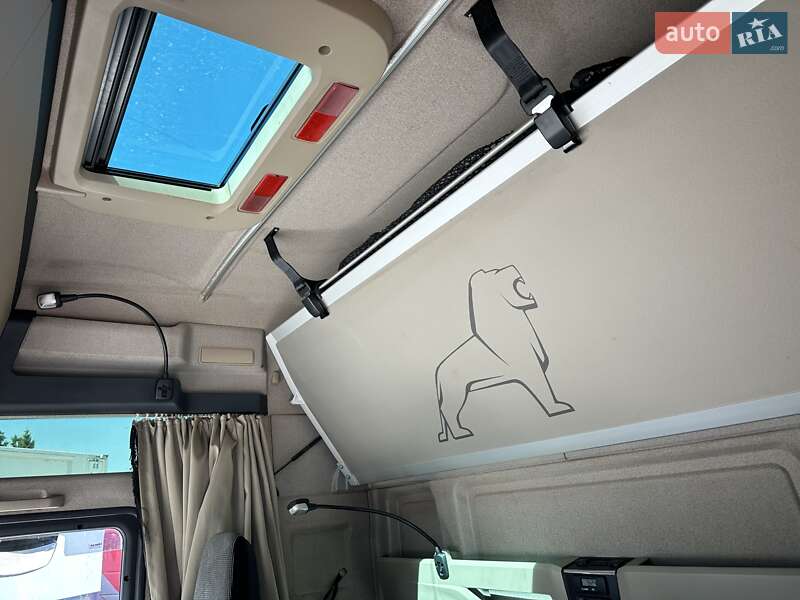 Контейнеровоз MAN TGX 2020 в Заліщиках