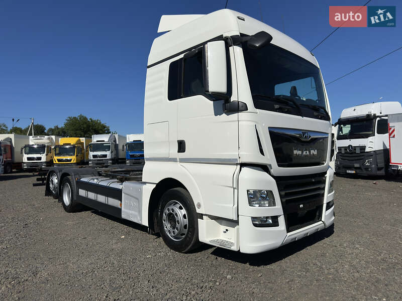 Контейнеровоз MAN TGX 2020 в Луцьку