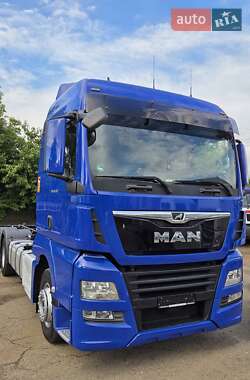 Контейнеровоз MAN TGX 2017 в 