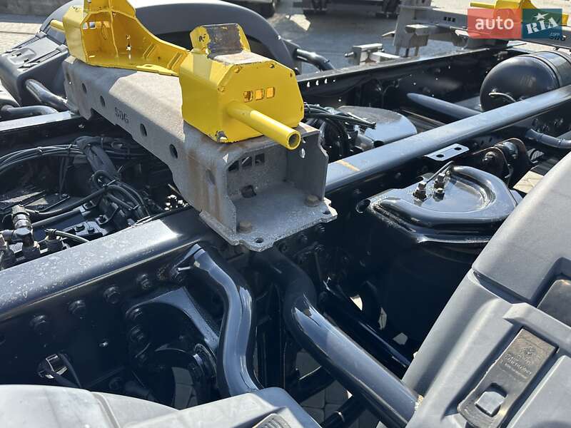 Контейнеровоз MAN TGX 2021 в Заліщиках