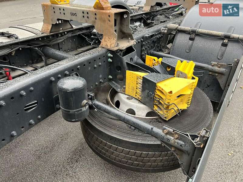 Контейнеровоз MAN TGX 2021 в Чернівцях