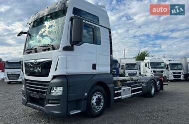 Контейнеровоз MAN TGX 2020 в 