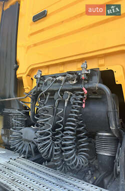 Тентований MAN TGX 2012 в 