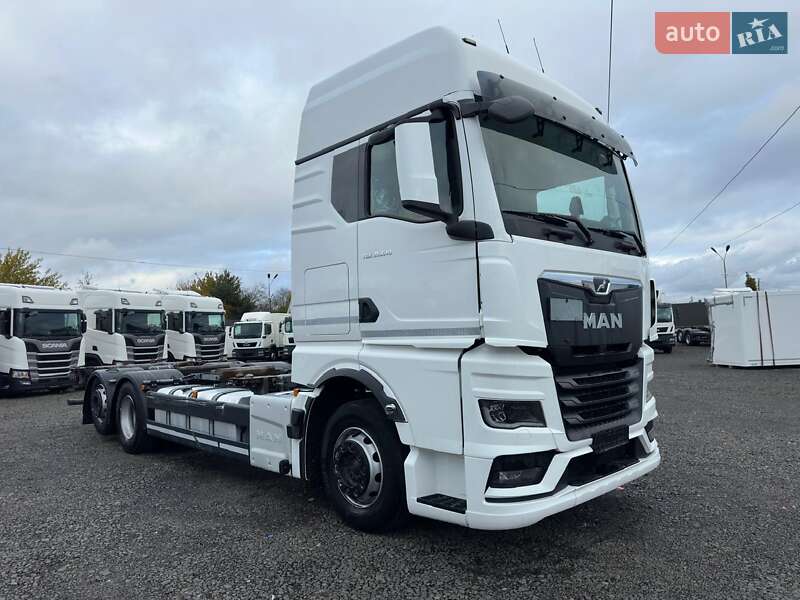 Контейнеровоз MAN TGX 2021 в Луцьку фото Контейнеровоз MAN TGX 2021 в Луцьку