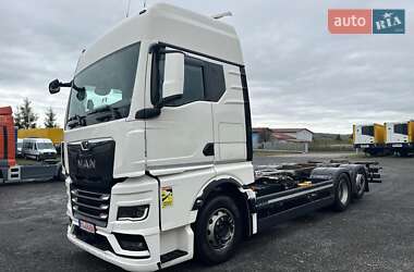 Контейнеровоз MAN TGX 2021 в Рівному