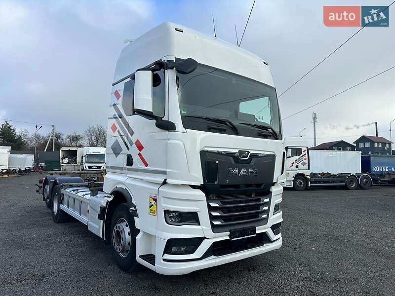 Контейнеровоз MAN TGX 2021 в Луцьку