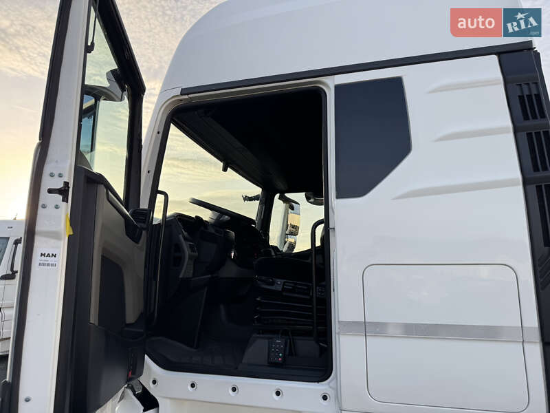 Контейнеровоз MAN TGX 2021 в Луцьку