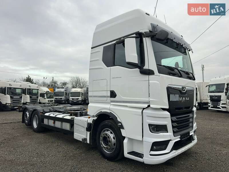 Контейнеровоз MAN TGX 2021 в Луцьку фото 5 Контейнеровоз MAN TGX 2021 в Луцьку