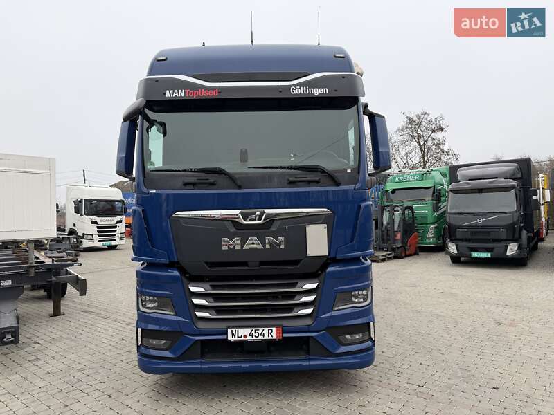 Контейнеровоз MAN TGX 2021 в Залещиках