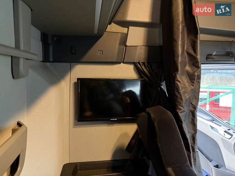 Контейнеровоз MAN TGX 2021 в Залещиках