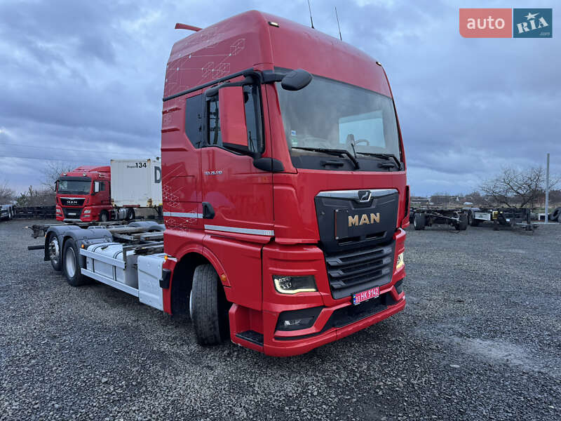 Контейнеровоз MAN TGX 2022 в Луцке